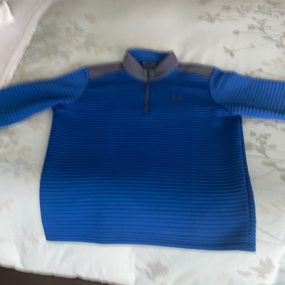 Under Armour Sweatshirt